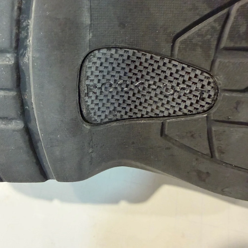 Rockport Charcoal Size 9.5 Gray Suede Trutec shoes